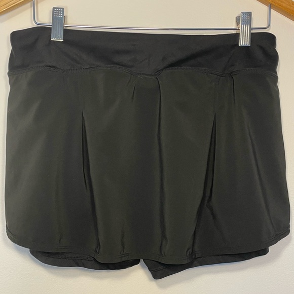 Reebok Skort Shorts Black Tennis Golf Stretch Large Reflective Trim EUC - Picture 5 of 9